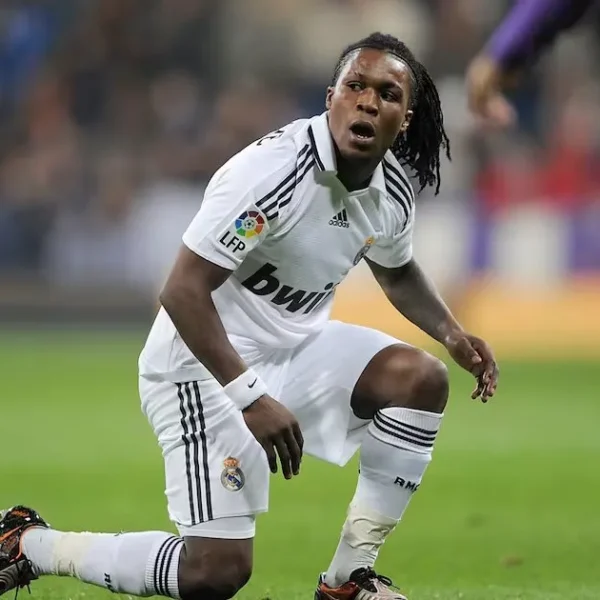 Royston Drenthe Hospitalizado Tras Derrame Cerebral