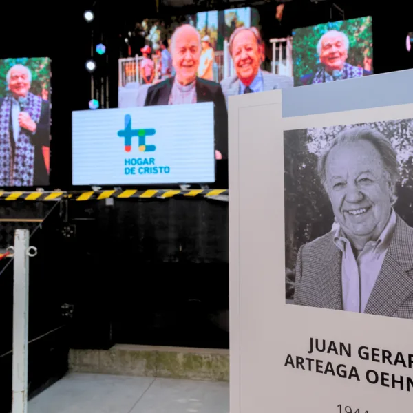 Navidad en Fantasilandia: Una Fiesta de Alegría y Esperanza