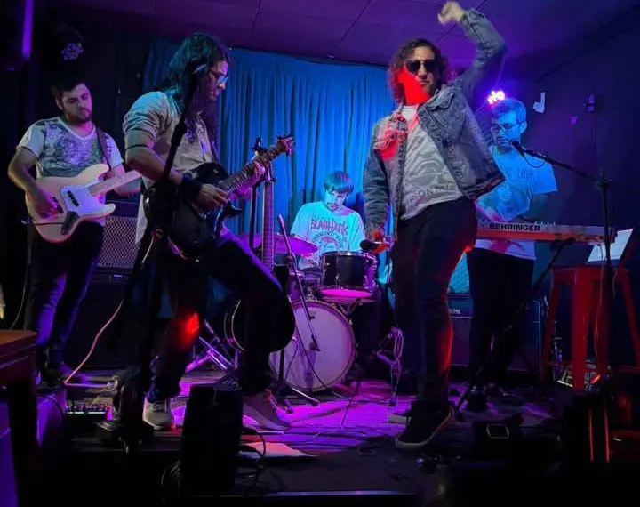 Harald Silva revela su nuevo álbum «Un Quijote Trepa por Chile»