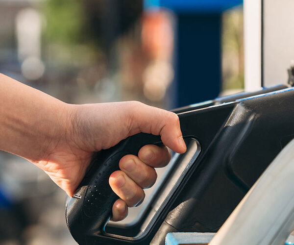 Apoyo a transportistas: Cómo el Gobierno ayuda ante el aumento de combustibles