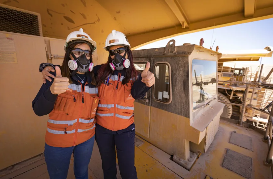 Inserción de mujeres en minería: el camino hacia la equidad