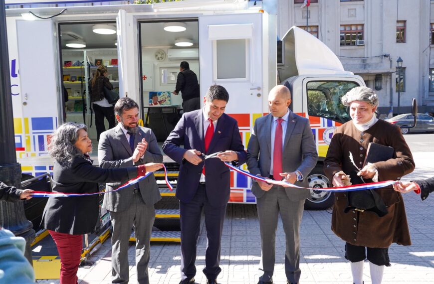 Bibliomóvil: Un Nuevo Camino para el Acceso a la Lectura en Zonas Rurales