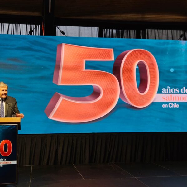 Salmonicultura en Chile: Celebrando 50 años de transformación industrial