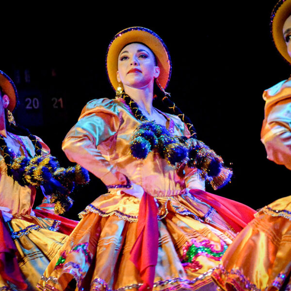 Ballet Folklórico Nacional: Tradiciones que Marcan a Chile
