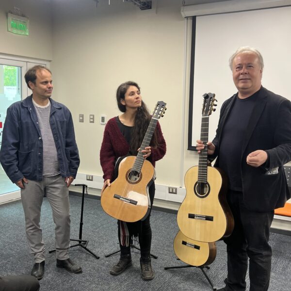 Donación de Guitarras: Oportunidades para Jóvenes Talentos Musicales